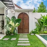 Brand New 4Bdr Villa - Cozy And Stylish - Canggu With Breathtaking Stunning View