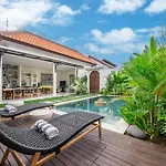 Brand New 4Bdr Villa - Cozy And Stylish - Canggu With Breathtaking Stunning View
