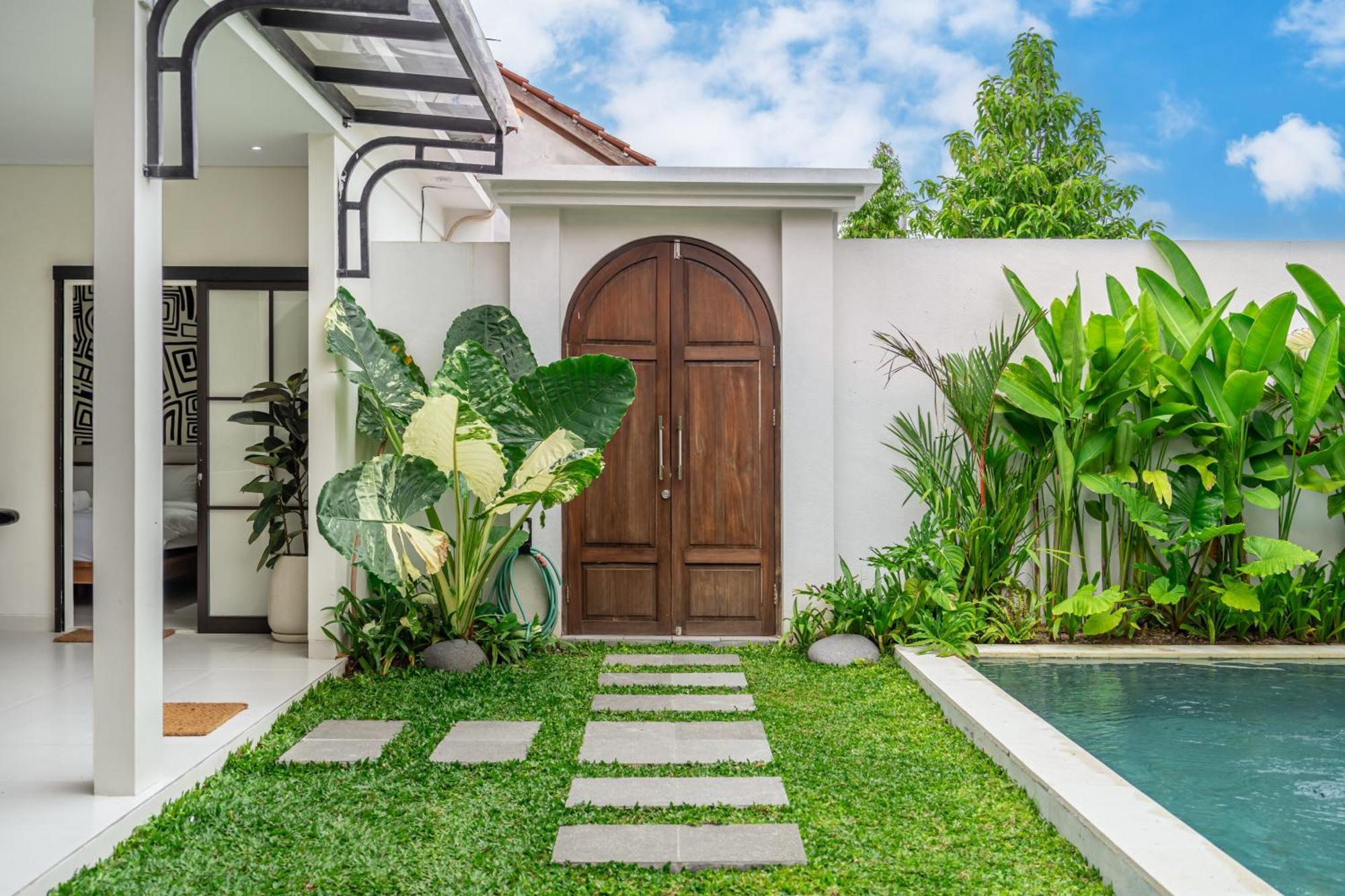 Villa Brand New 4bdr - Cozy And Stylish - Canggu With Breathtaking Stunning View *