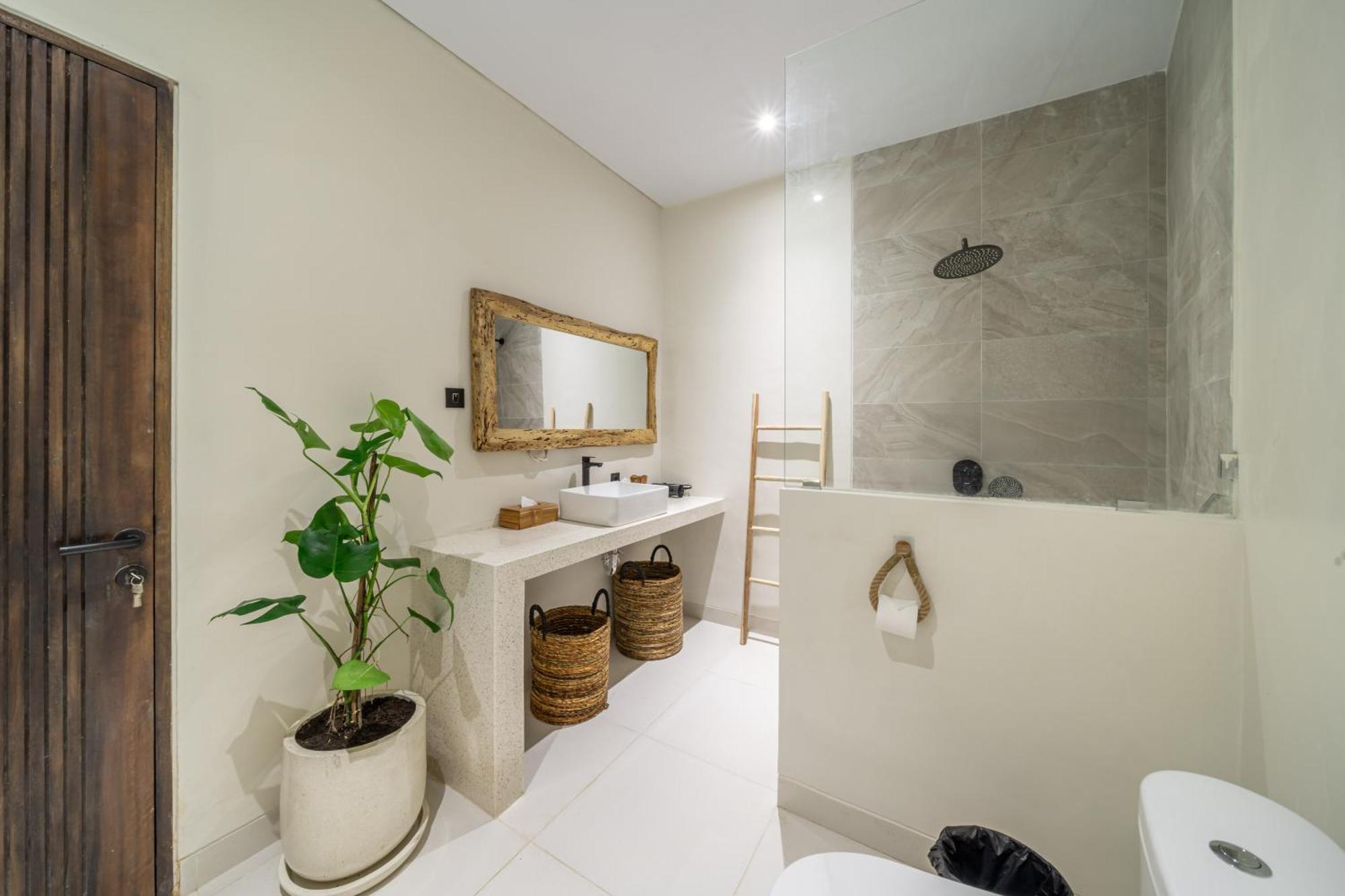 Brand New 4bdr - Cozy And Stylish - Canggu With Breathtaking Stunning View Villa *